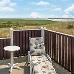 4 Bedroom Gorgeous In Hvide Sande Hébergement de vacances Havrvig