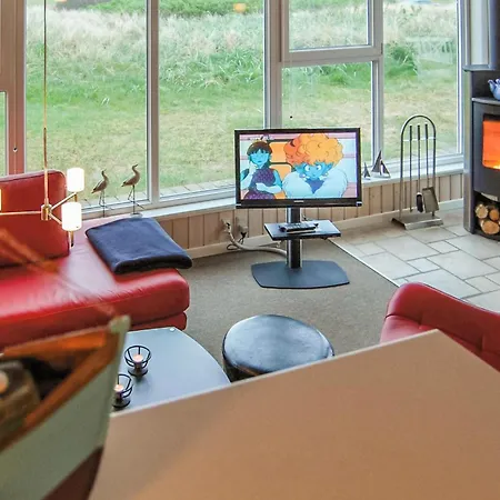 4 Bedroom Gorgeous In Hvide Sande *