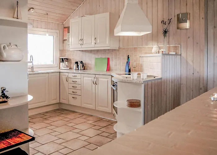 4 Bedroom Gorgeous In Hvide Sande Casa vacanze *