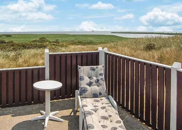 4 Bedroom Gorgeous In Hvide Sande Casa vacanze Havrvig