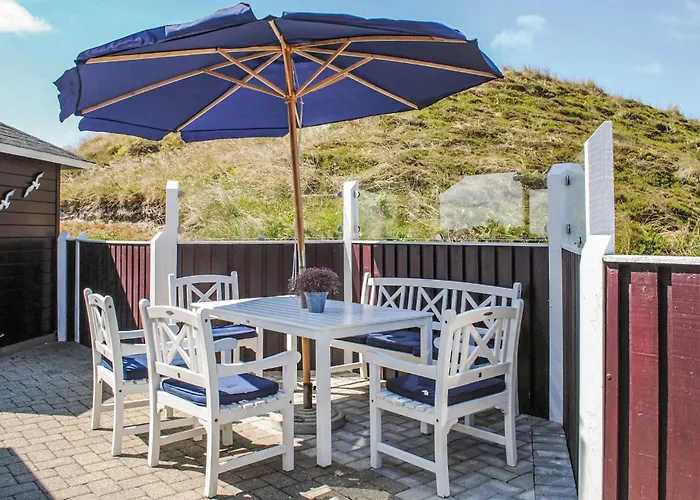 4 Bedroom Gorgeous In Hvide Sande Havrvig