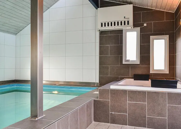 Casa vacanze 4 Bedroom Gorgeous In Hvide Sande Havrvig