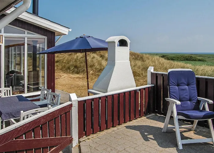 4 Bedroom Gorgeous In Hvide Sande